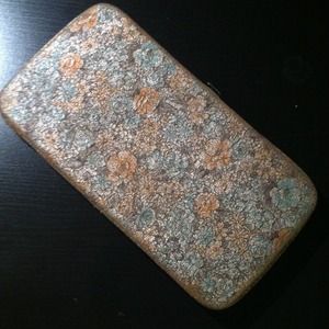 Flower wallet