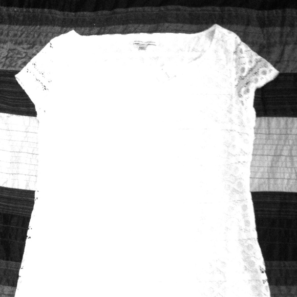 Banana Republic off white eyelet top