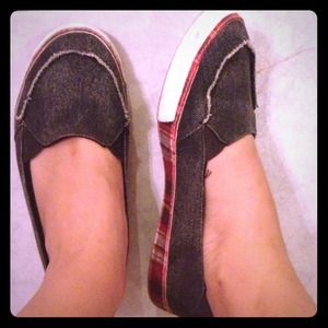 Rocketdog shoes! Very comfortable!