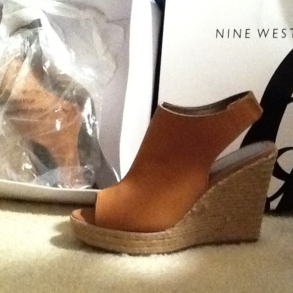 Reserved-Nine West Cognac color wedges