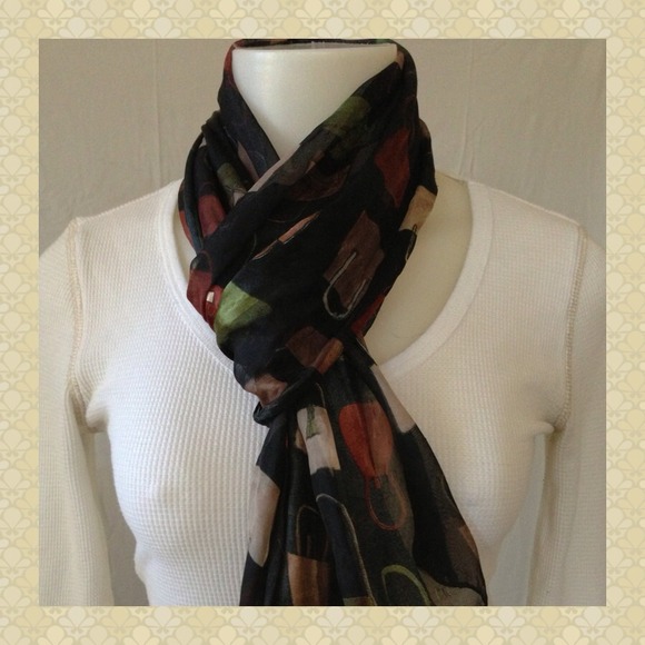 SOLD in bundle!!!! Satiny Bag Scarf 🐝 - Picture 2 of 4