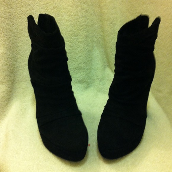 Boutique 9 Fashion Boots Women Shoes