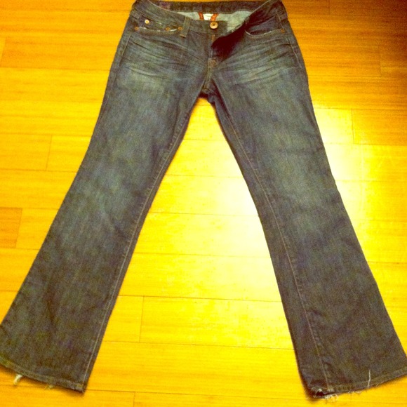 SOLD IN BUNDLE - Lucky Brand Jeans