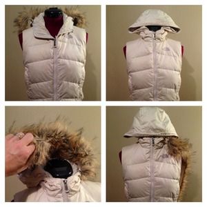 The North Face Jackets & Blazers - The North Face oatmeal colored vest w/hood The North Face Jackets & Blazers - The North Face oatmeal colored vest w/hood