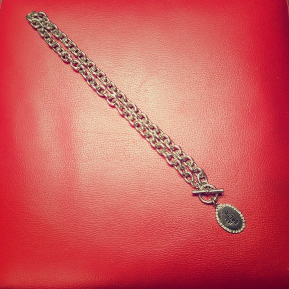 9" Guess necklace