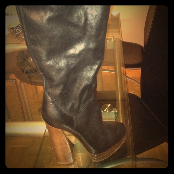 Casadei knee high boot, absolutely amazing on !!