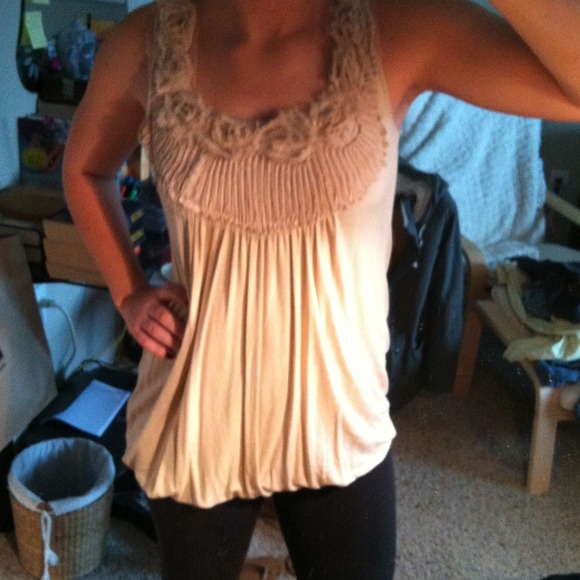 Off white blouse - Picture 4 of 4