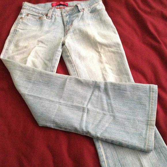 Faded jeans - Picture 2 of 3