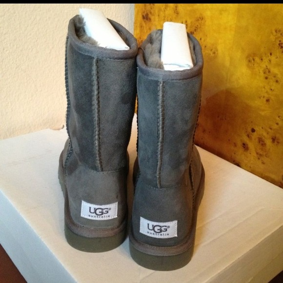 UGG Boots - Authentic Ugg boots 7 grey new in box