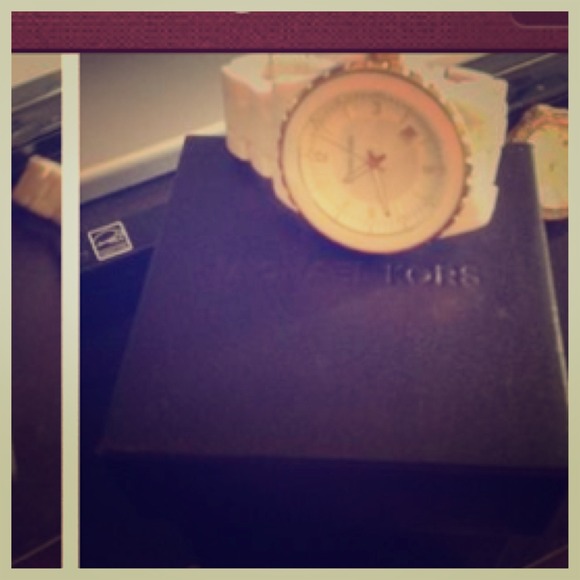 Michael kors white watch