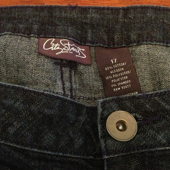 Jean Bermuda shorts! - Picture 2 of 3