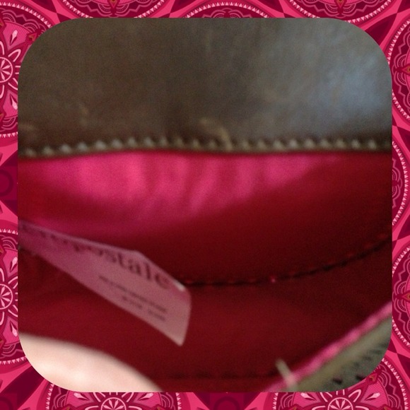 Aero Crossover Bag 🐝 - Picture 3 of 3