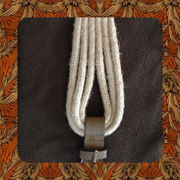 Woven Loop Belt 🐝 - Picture 2 of 2