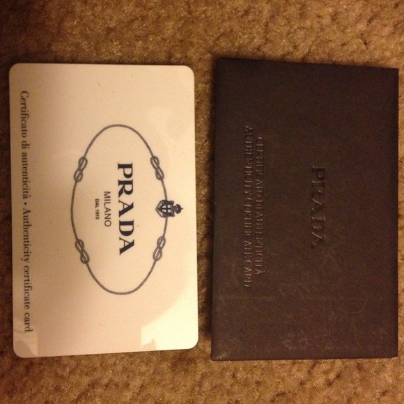 Prada sunglasses never worn ! - Picture 4 of 4