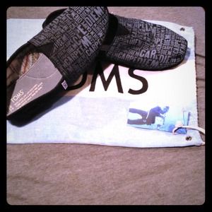 New! Carpe diem Toms!