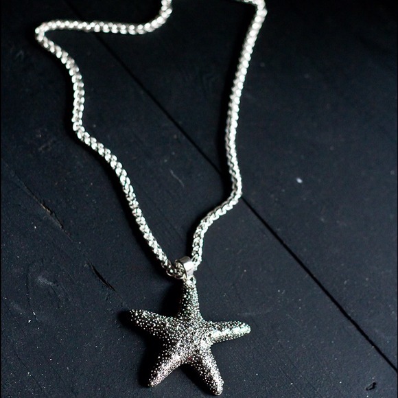 Jewelry - Starfish necklace - silver x 2 pieces