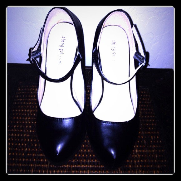 ♠Sold♠ Trade w/Danielle Brand new Black MaryJanes