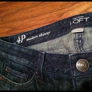 Ann Taylor LOFT Modern Skinny Jean in 4P