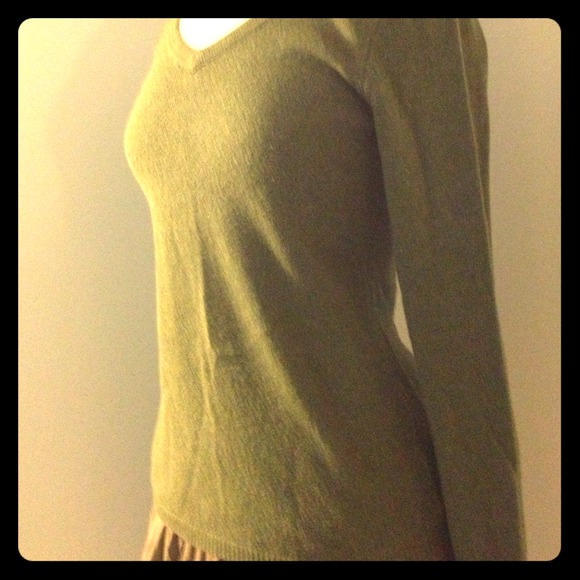 SOLD in bundle Green Old Navy Sweater