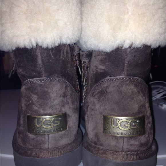 ❌SOLD❌Authentic Brown UGG Boots - Picture 4 of 4