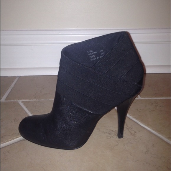 Calvin Klein Size 5 Booties Genuine Leather