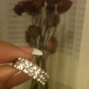 Fake diamonds a smart girls BFF ;)