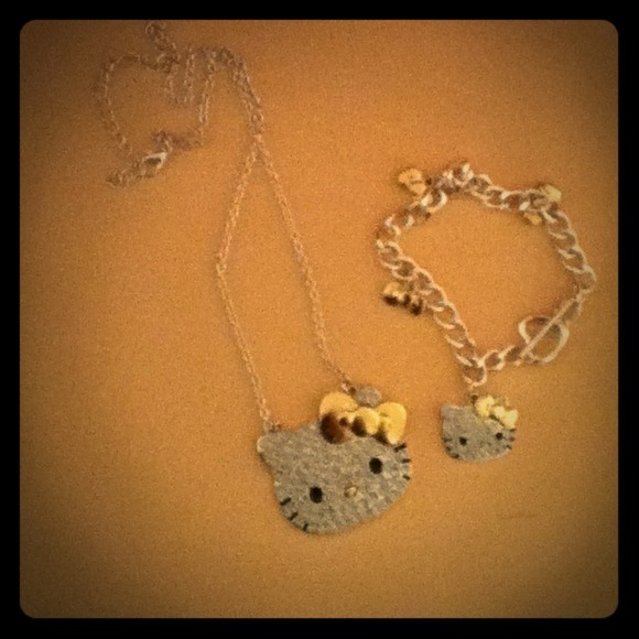 Hello kitty bundle