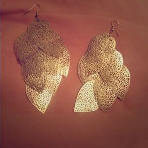Metallic leaf earrings