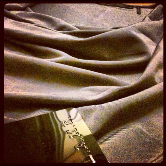 ✋💢SOLD💢✋ slinky gunmetal draped tank, NWT - Picture 3 of 4