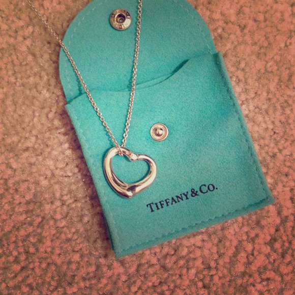 ❤️SOLD❤️... Tiffany sterling silver necklace