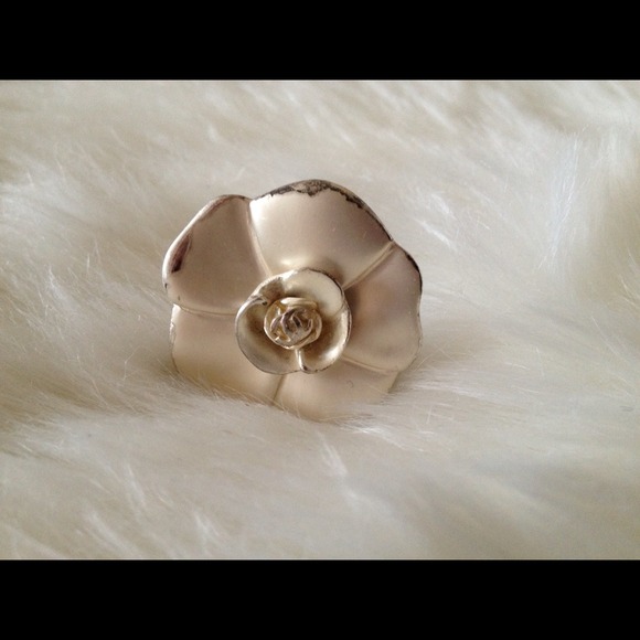 Chanel brushed silver Camellia flower ring.