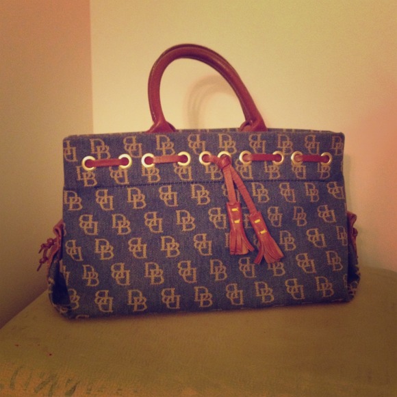 Anniversary Small Tulip Tassel Tote