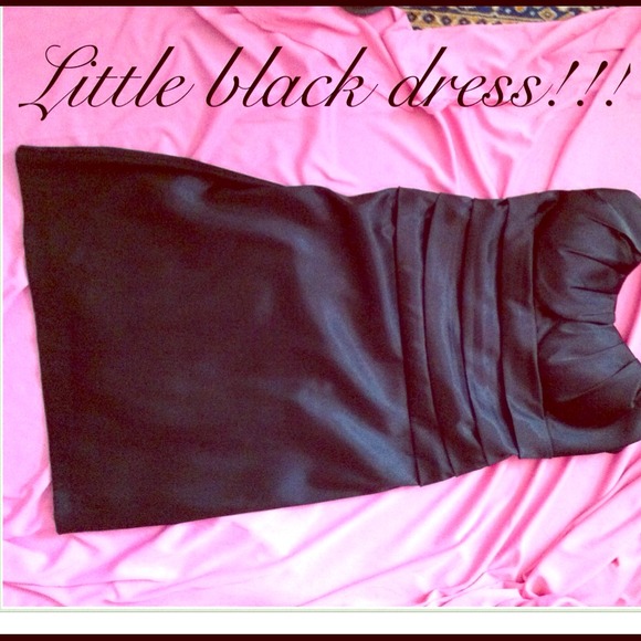 👗Sexy little black dress👗