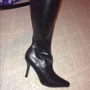 Used knee high black leather boots