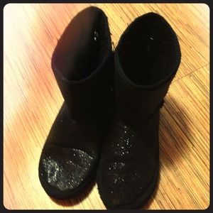 Regional glitter boots