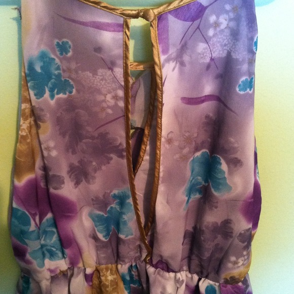 Flowered Dress! - Picture 3 of 3