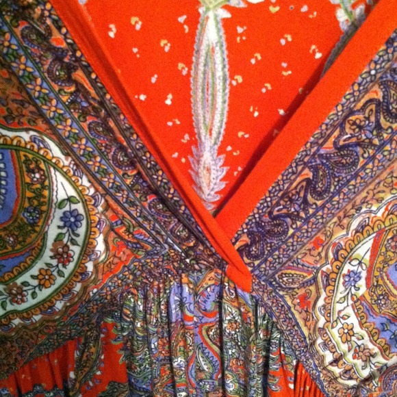 Kimono- Style Dress! - Picture 2 of 3