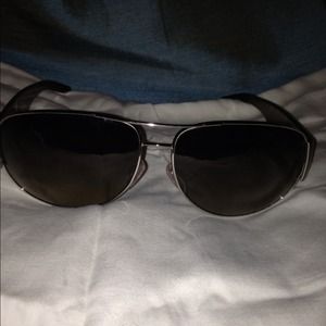 AUTHENTIC: Burberry Sunglasses SOLD