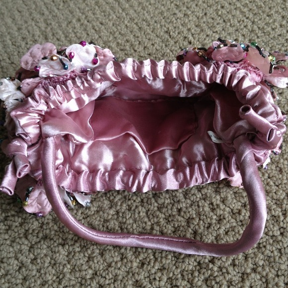 Sold - Picture 3 of 3