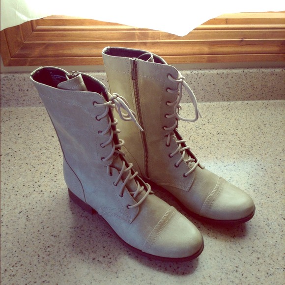 Xhilaration - Kashana Boot - Natural