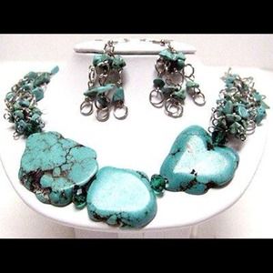 Turquoise stone necklace and earring set