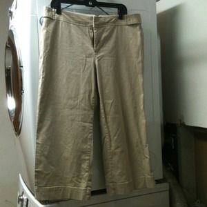 Old Navy capris size 14