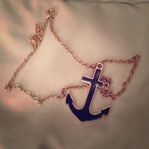 Anchor chain necklace