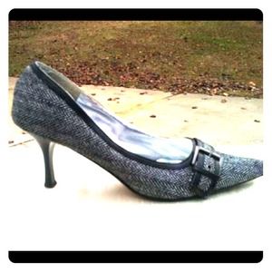 Tweed Pumps