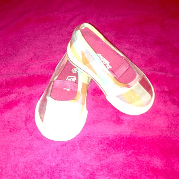 Teeny toes shoes toddlers 4w👟👟