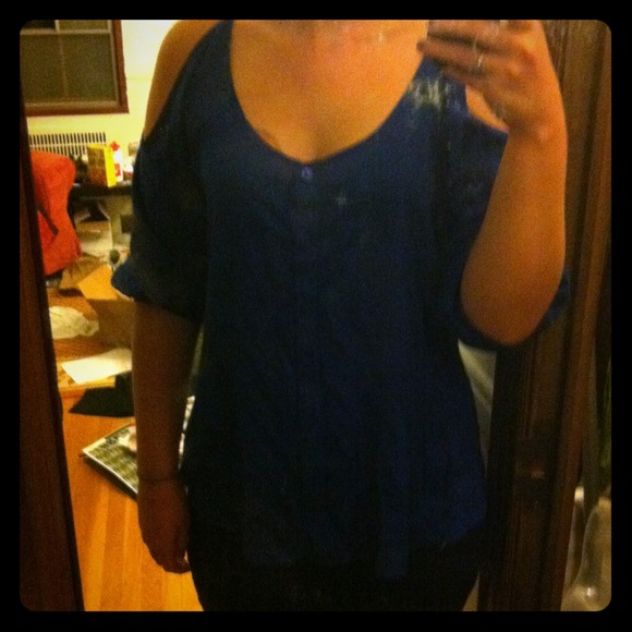 💢SOLD💢 Royal blue off the shoulder top
