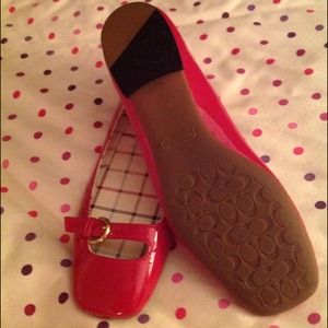 6 coach flats