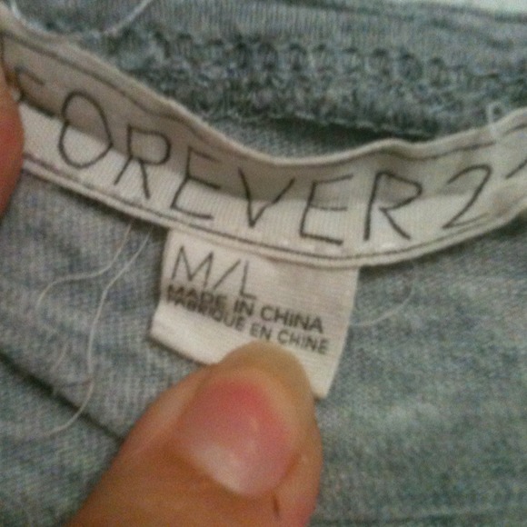 SOLD  ACDC oversized crop top Forever 21 sz M - Picture 3 of 3