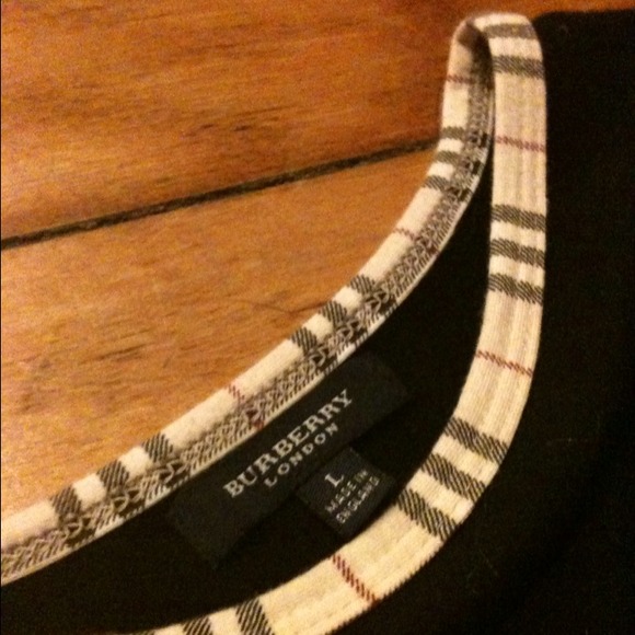 ✋💢SOLD💢✋Burberry of London long sleeve knit - Picture 2 of 3