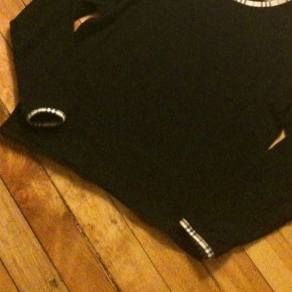 ✋💢SOLD💢✋Burberry of London long sleeve knit - Picture 3 of 3